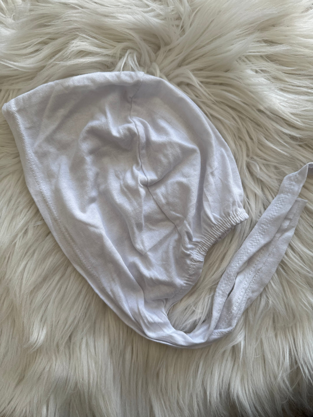 BONNET ATTACHE BLANC FIN