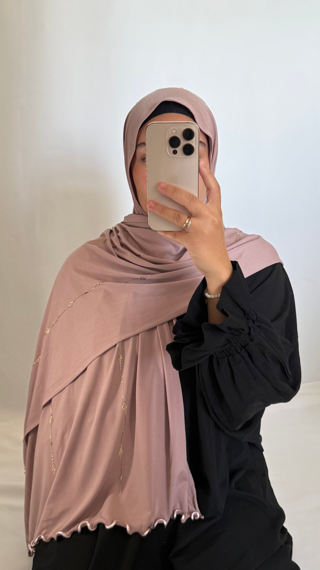 HIJAB JERSEY PREMIUM STRASS ONDULÉ TAUPE
