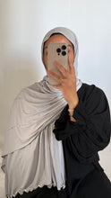 Charger l&#39;image dans la galerie, HIJAB JERSEY PREMIUM STRASS ONDULÉ GRIS SOURIS
